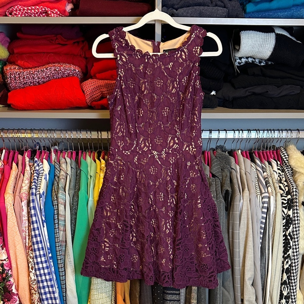 City Studio purple sleeveless lined back zipper closure lace dress size 3